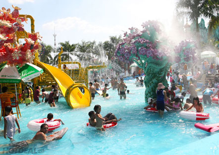 Suoi Tien Theme Park – an amazing entertainment area - Vietnam Travel ...